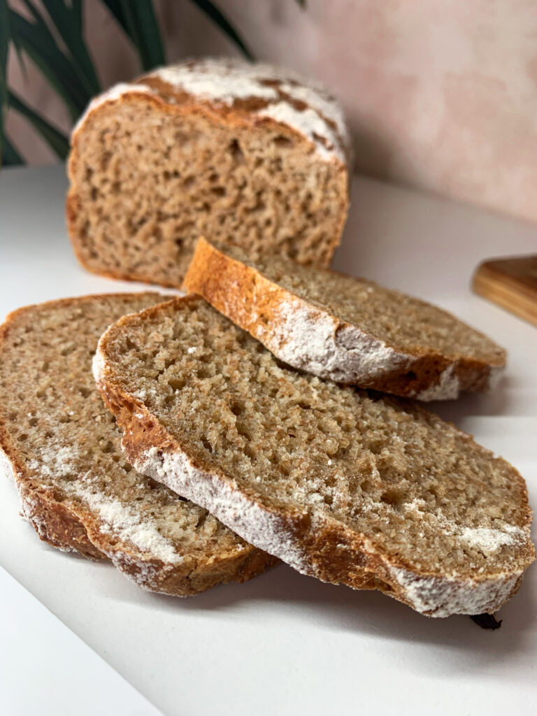 domowy chleb pszenno-żytni